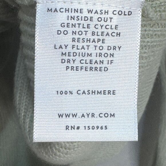 AYR Cardigan Sweater Womens Medium Green 100% Cashmere V Neck Knit Button Front - Picture 7 of 11